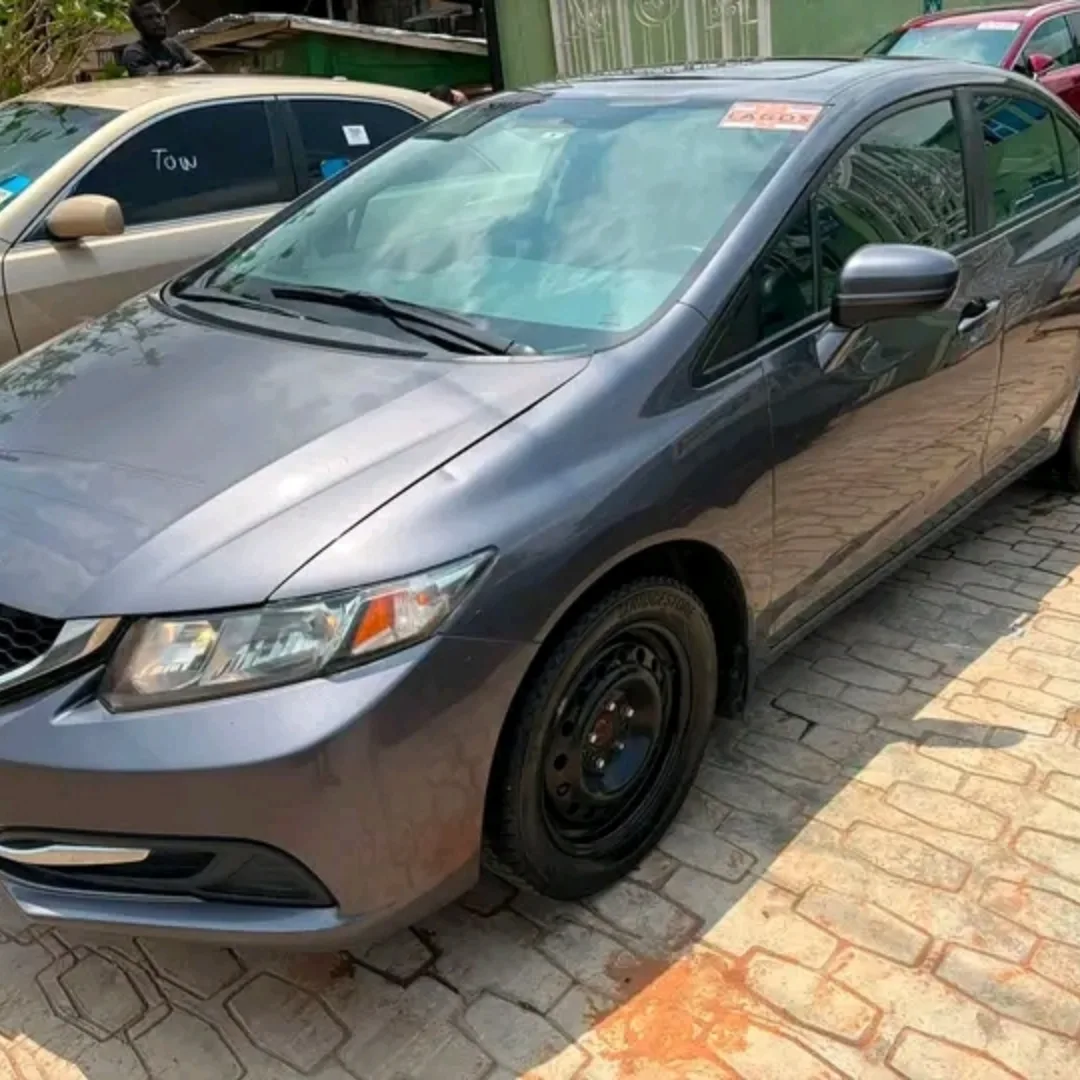 “Immaculate Tokunbo 2015 Honda Civic – Fully Loaded & Pristine”