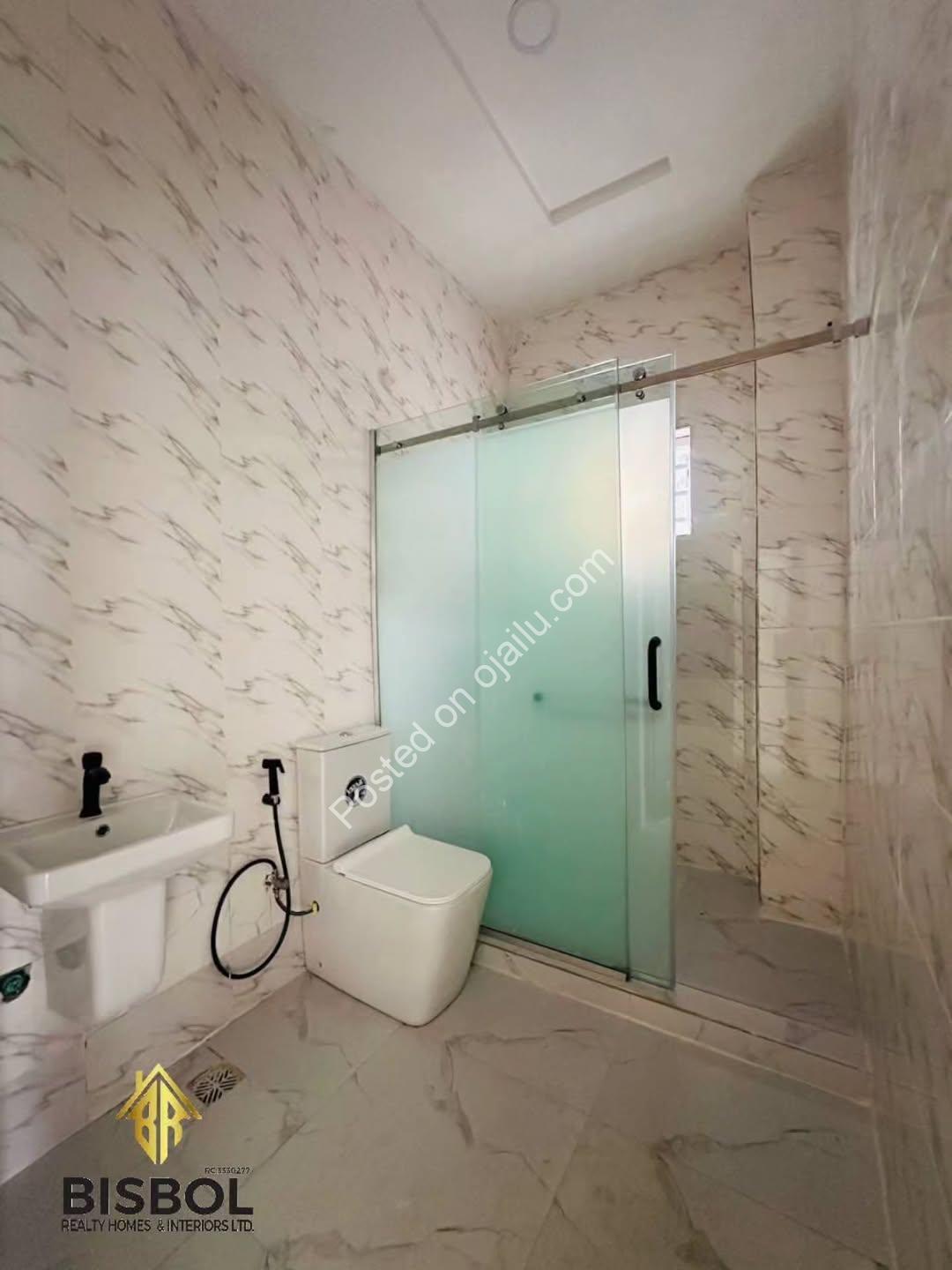 Move-in Ready! 4-Bed Semi-Detached Duplex, Ajah