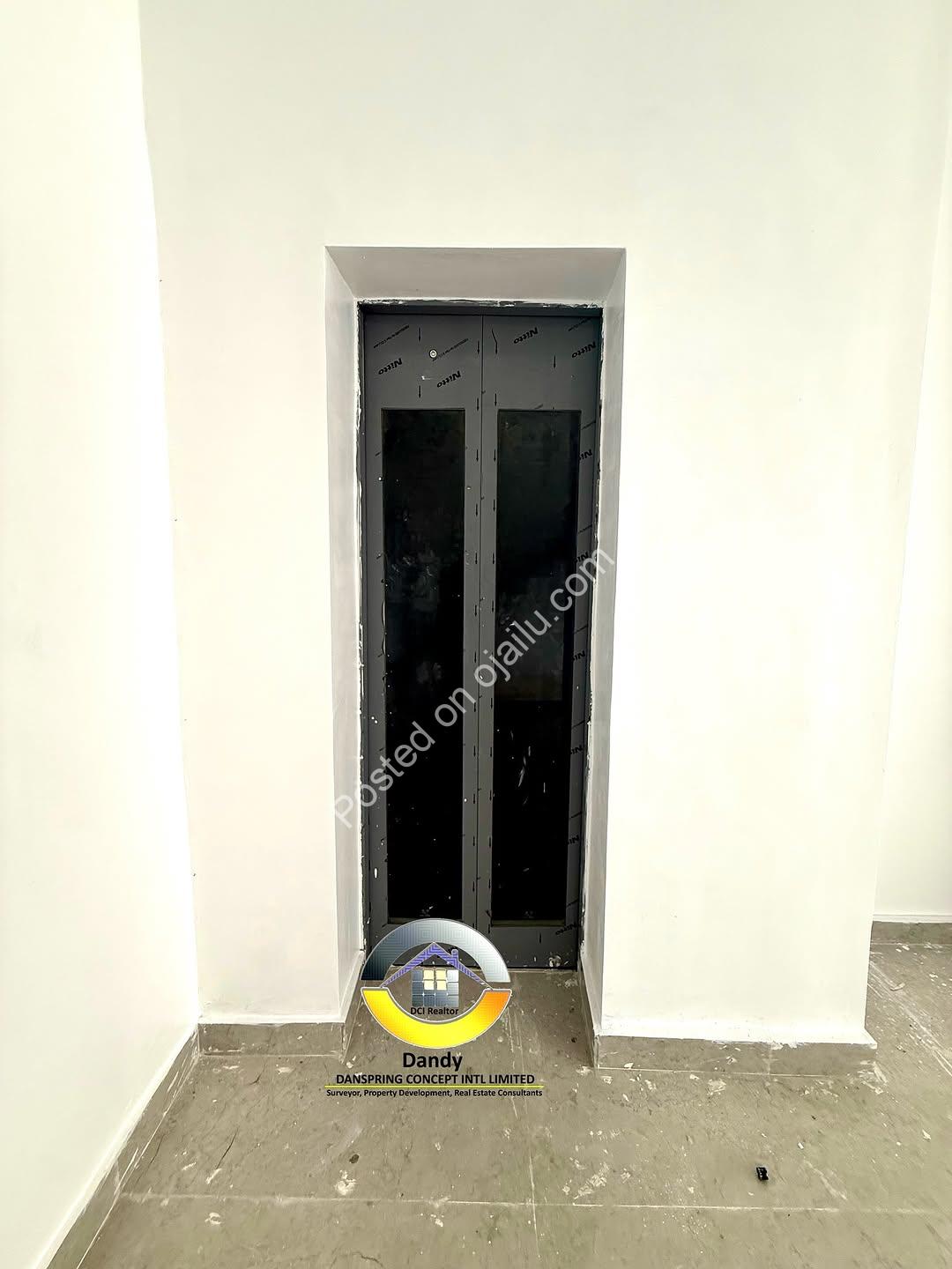 Elevator & Cinema: 5-Bed Lekki Duplex