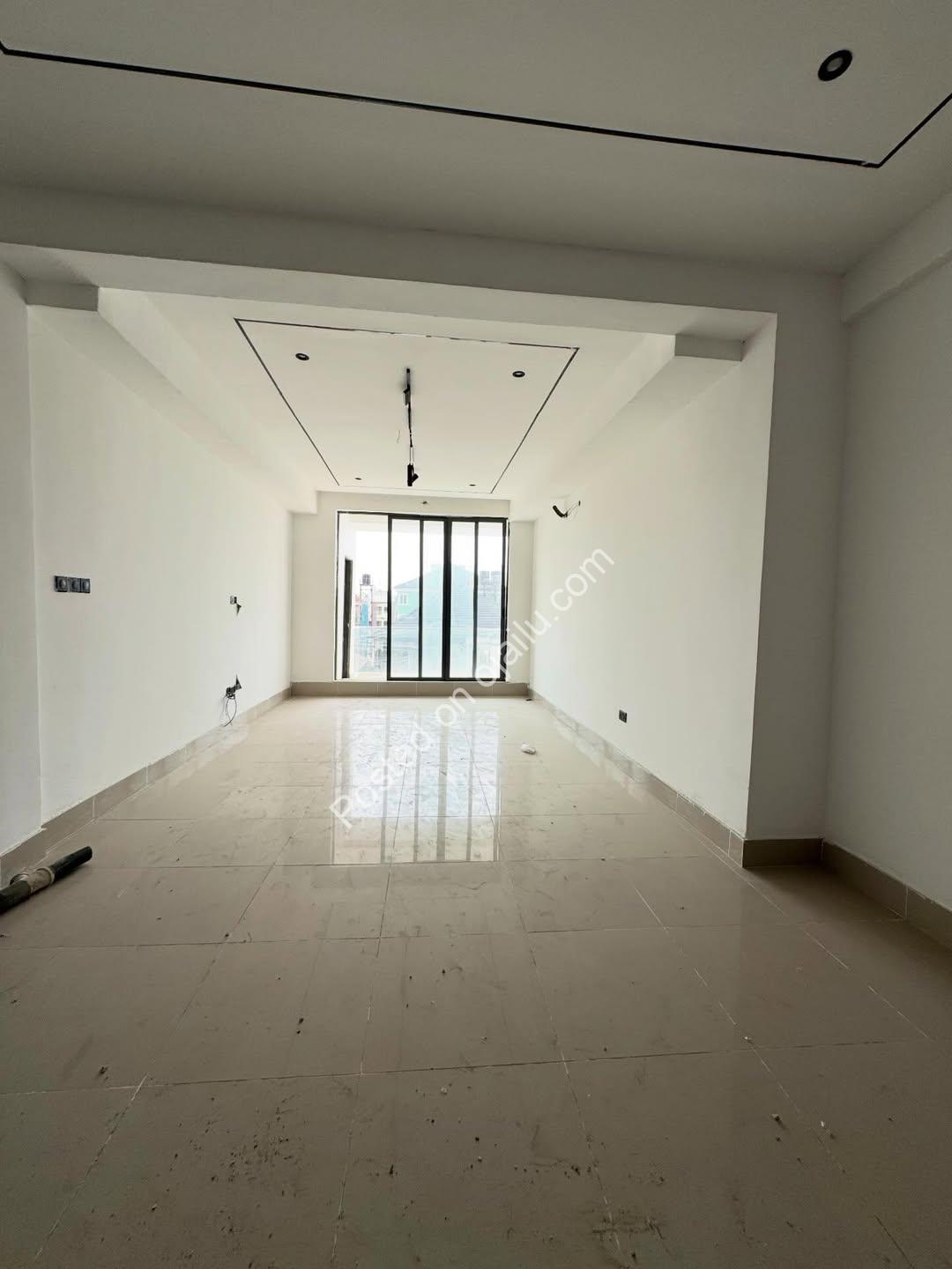 Newly Built Ikate Lekki Gem with Pool & Gym  ‍♂️