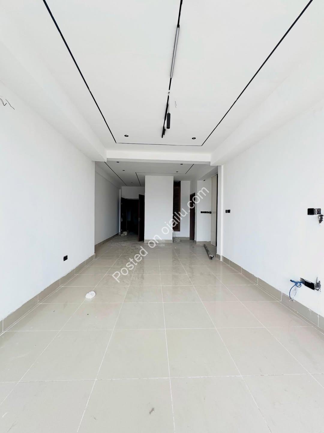Newly Built Ikate Lekki Gem with Pool & Gym  ‍♂️