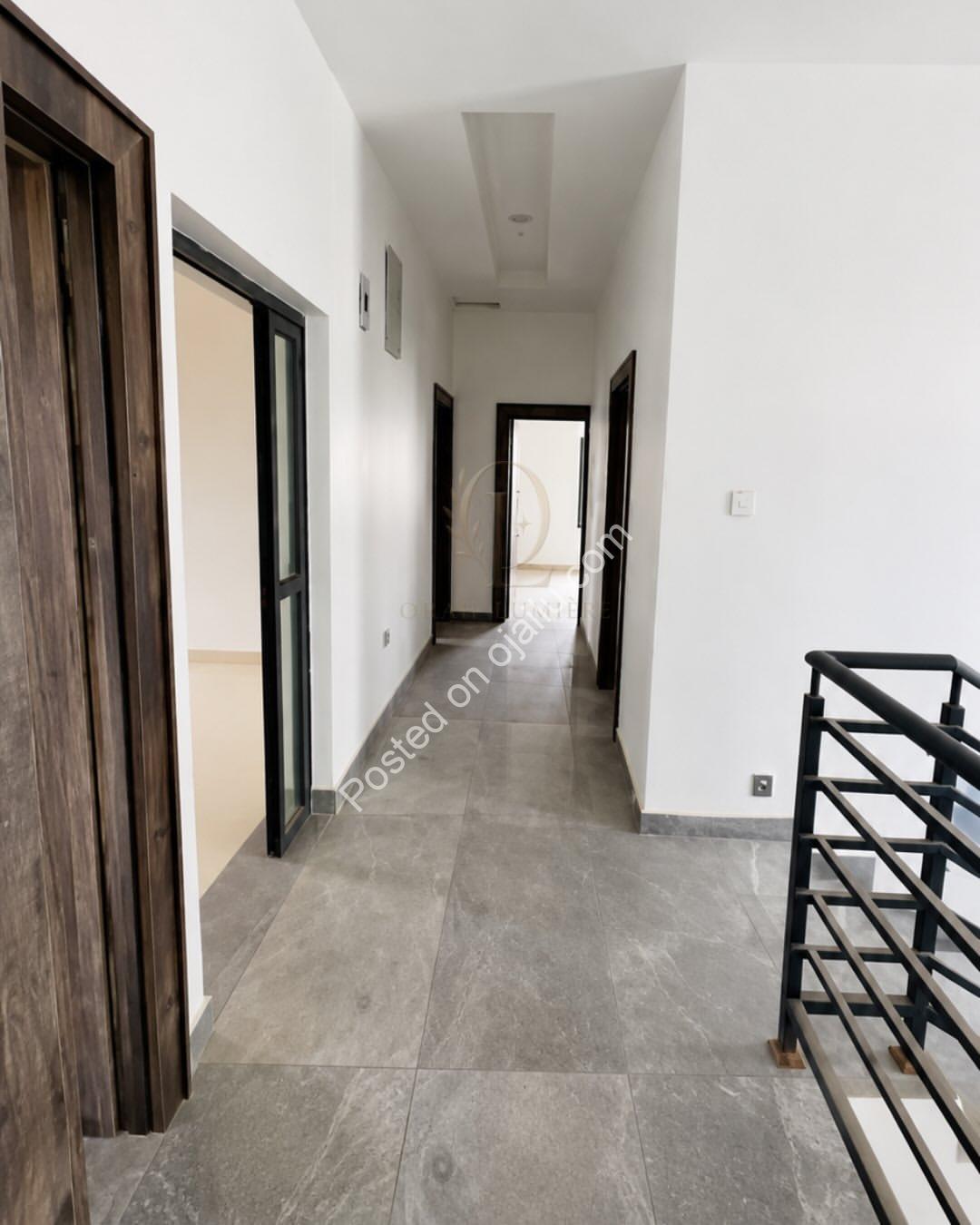 5-Bed Duplex in Lifecamp: Space & Elegance Await