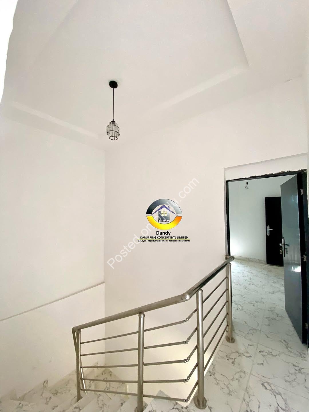 Brand New 2BR Terrace Duplex: Ensuite Elegance