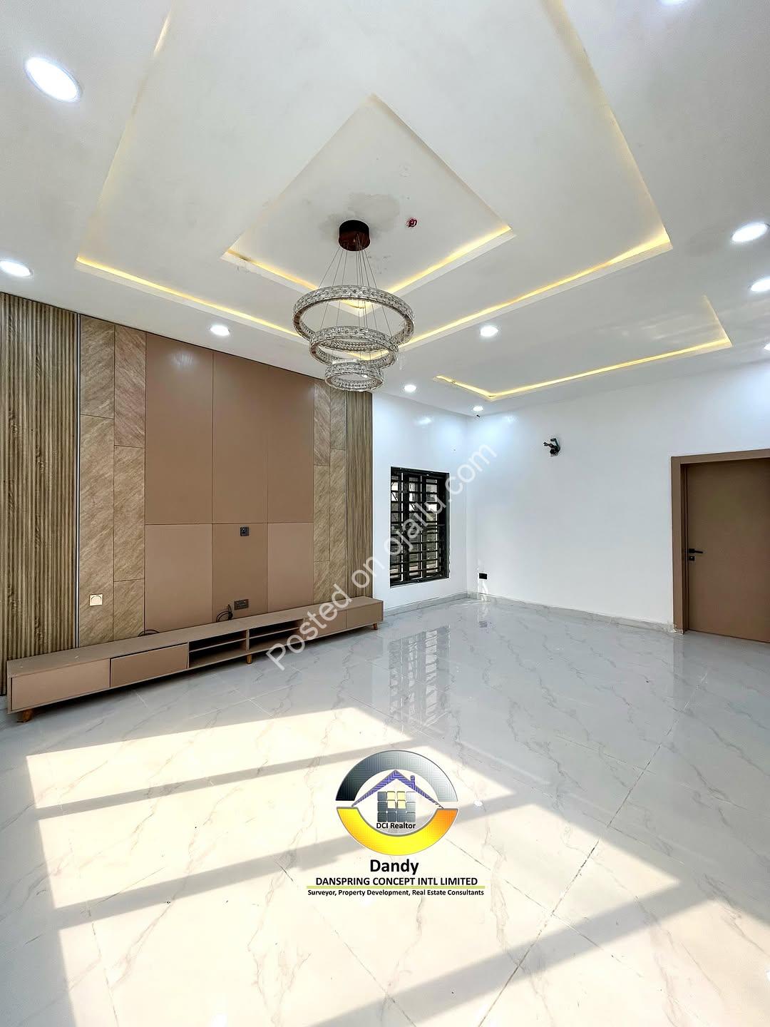 Your Dream Home Awaits: 4BR Duplex with Pool in Sangotedo