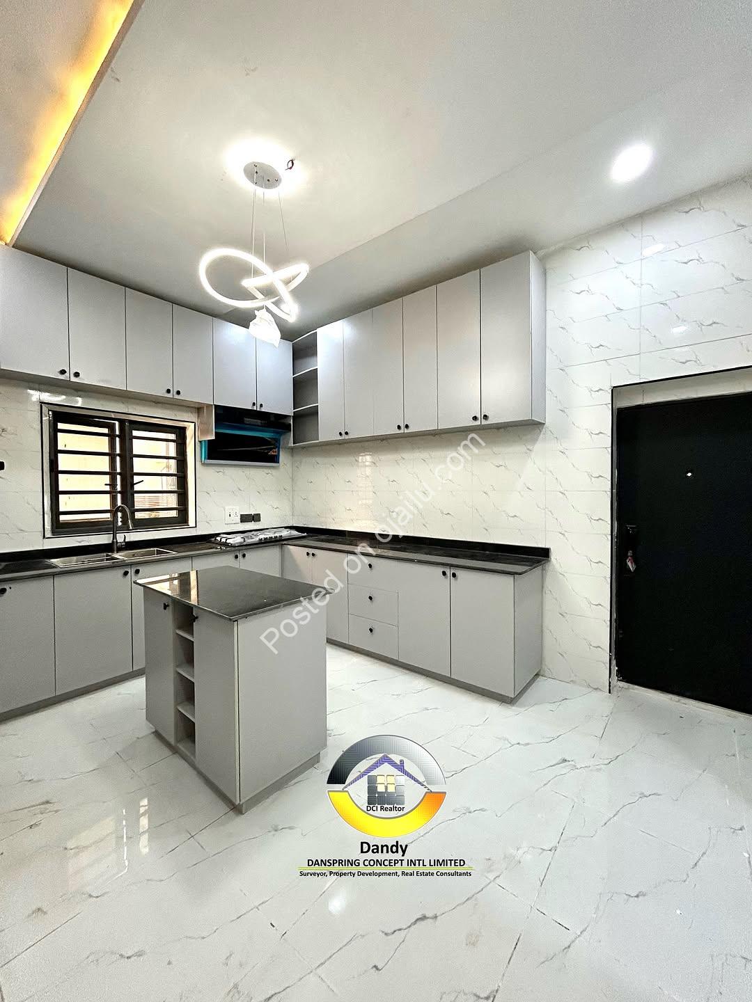 Your Dream Home Awaits: 4BR Duplex with Pool in Sangotedo