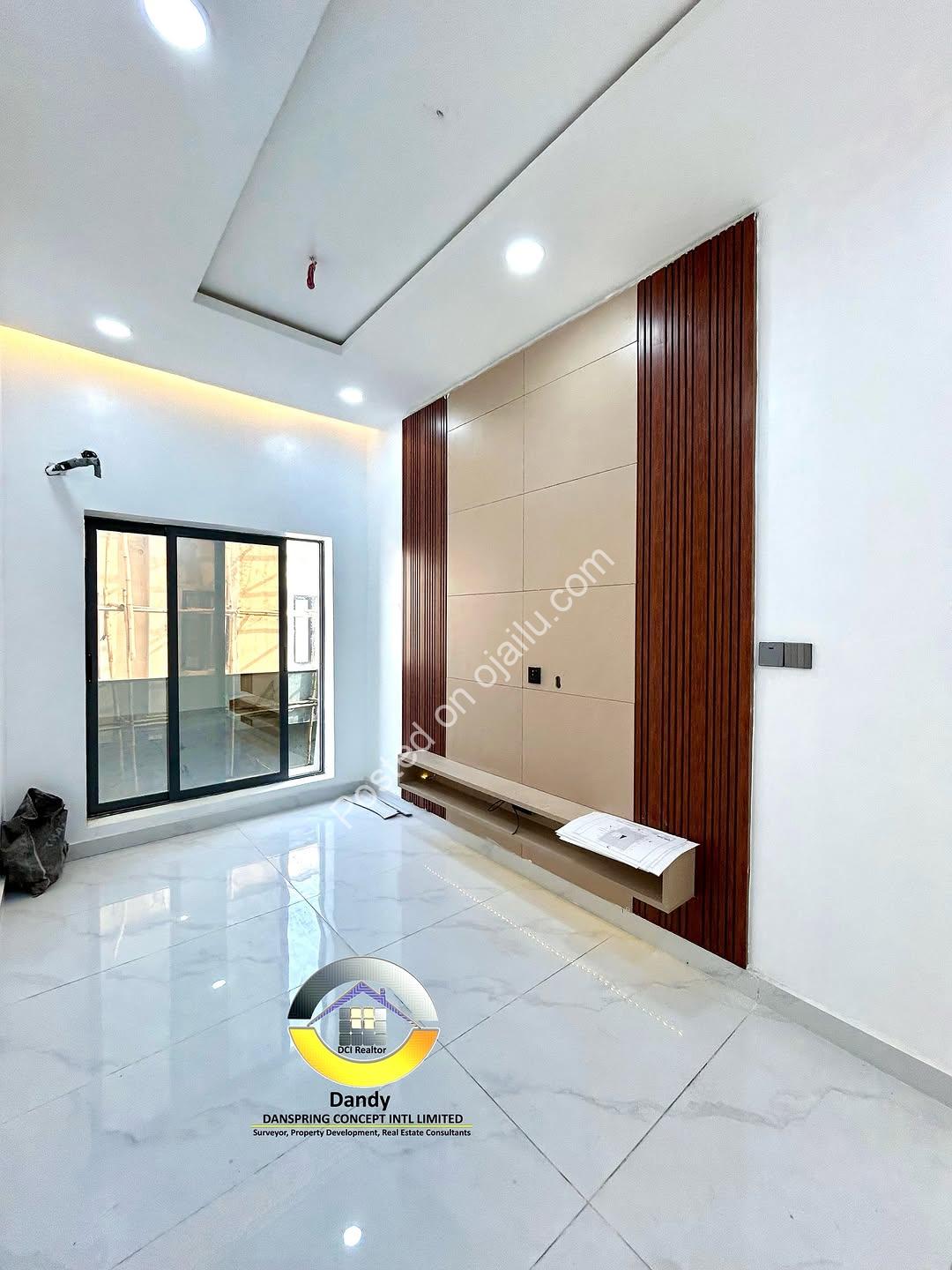 Your Dream Home Awaits: 4BR Duplex with Pool in Sangotedo