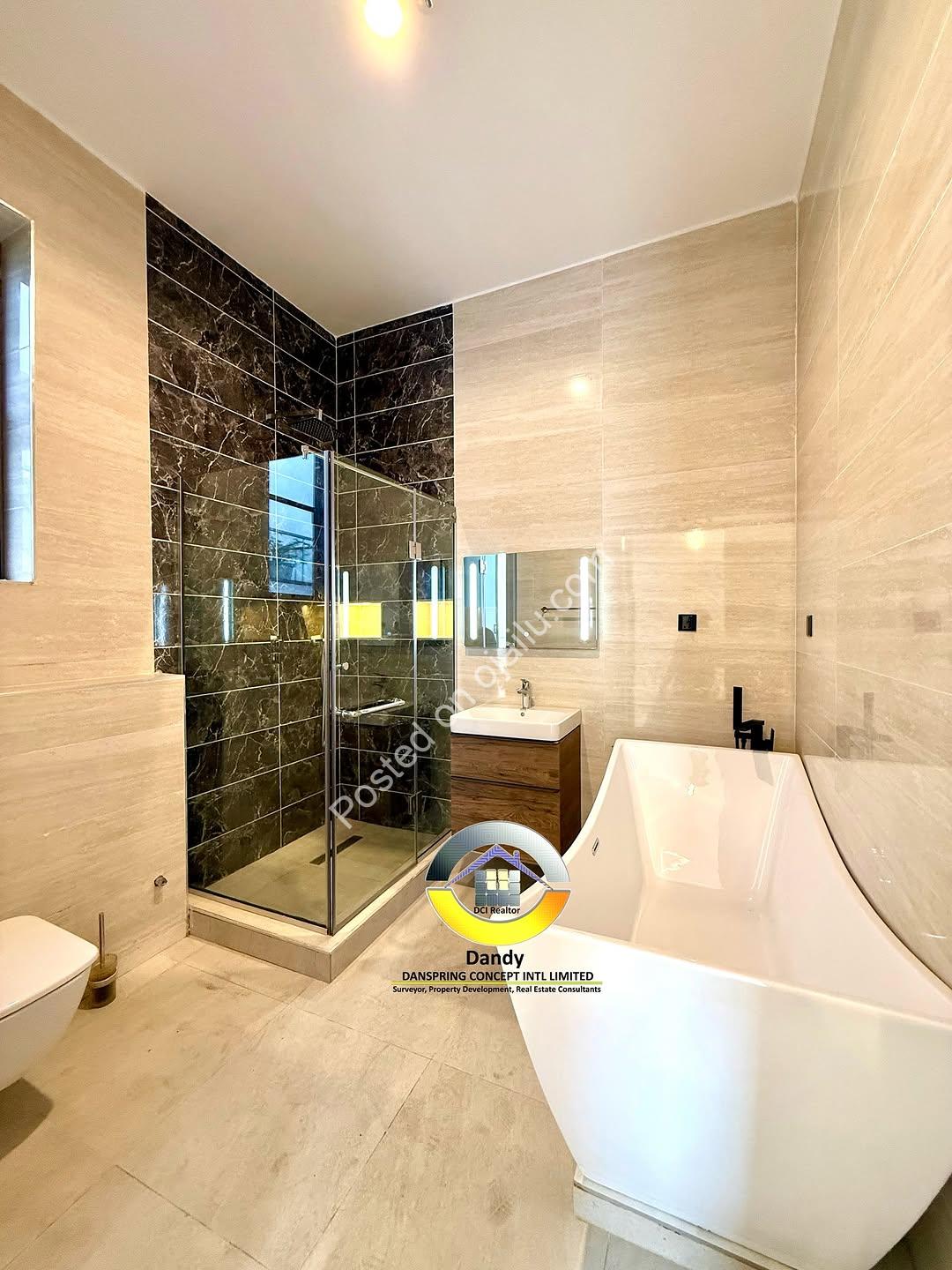 Ikoyi Thrill: 5-Bed with Indoor Pool & Cinema