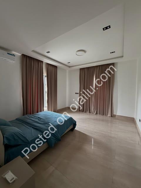 Smart 5BR Smart Duplex: Exclusive Living in Guzape