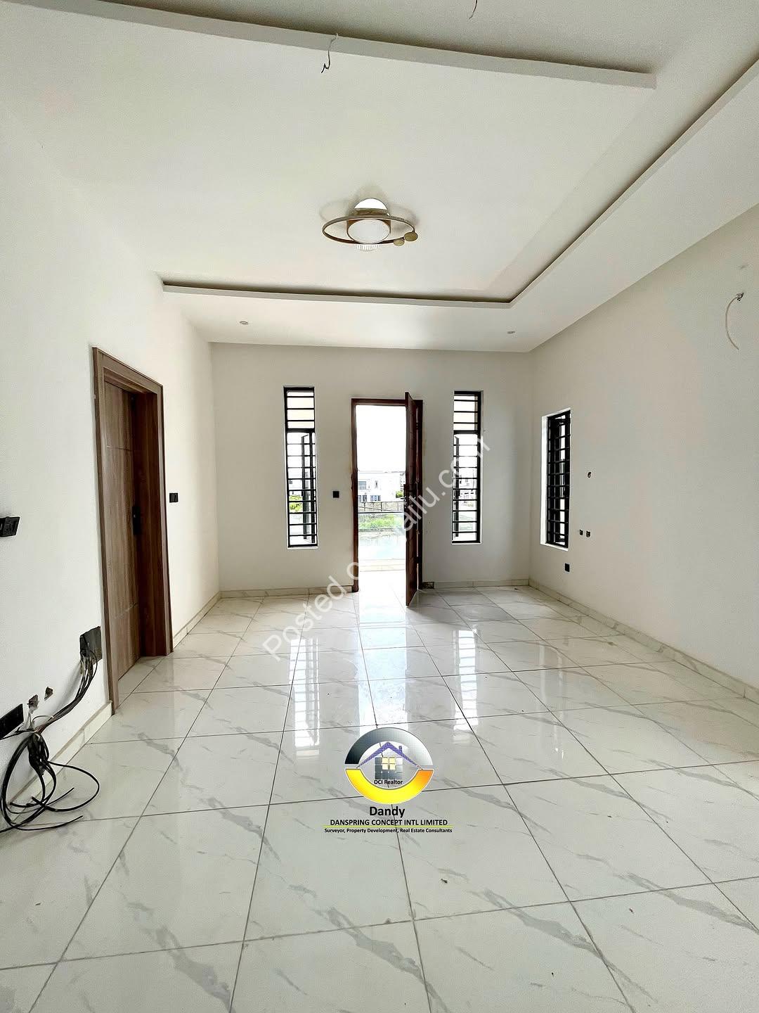 “5-Bed Smart Home with BQ in Sangotedo – N200M”