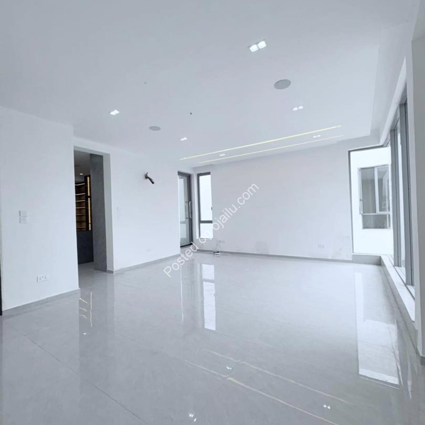 Ikoyi’s Crown Jewel: Smart Home Meets Penthouse Luxury