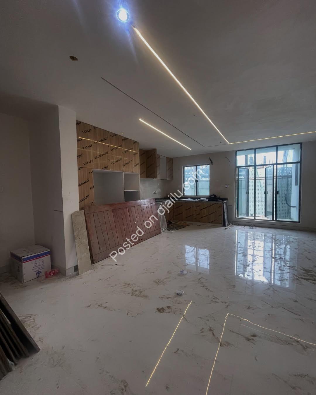 Penthouse-Style 2-Bed in Victoria Island Heart