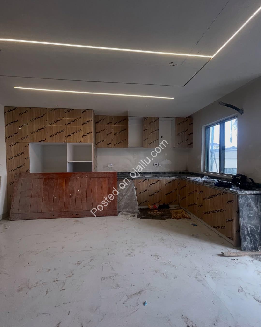 Penthouse-Style 2-Bed in Victoria Island Heart