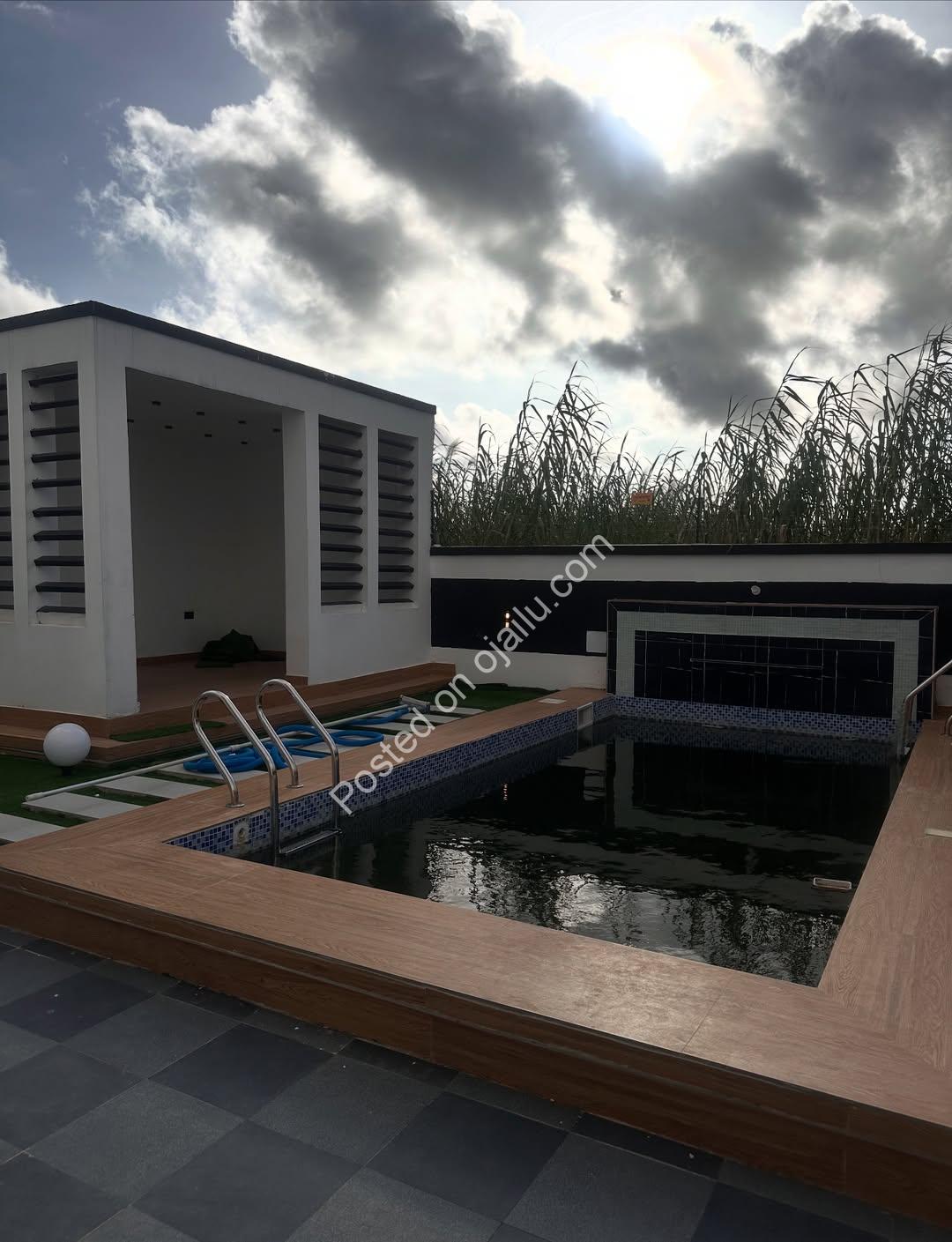Your private cinema & pool oasis in Ajah