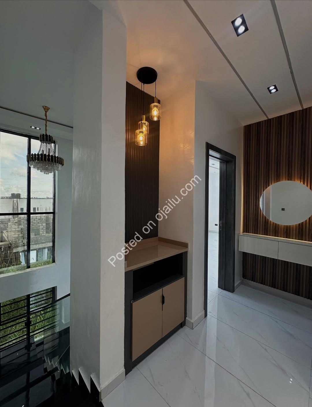 Your private cinema & pool oasis in Ajah