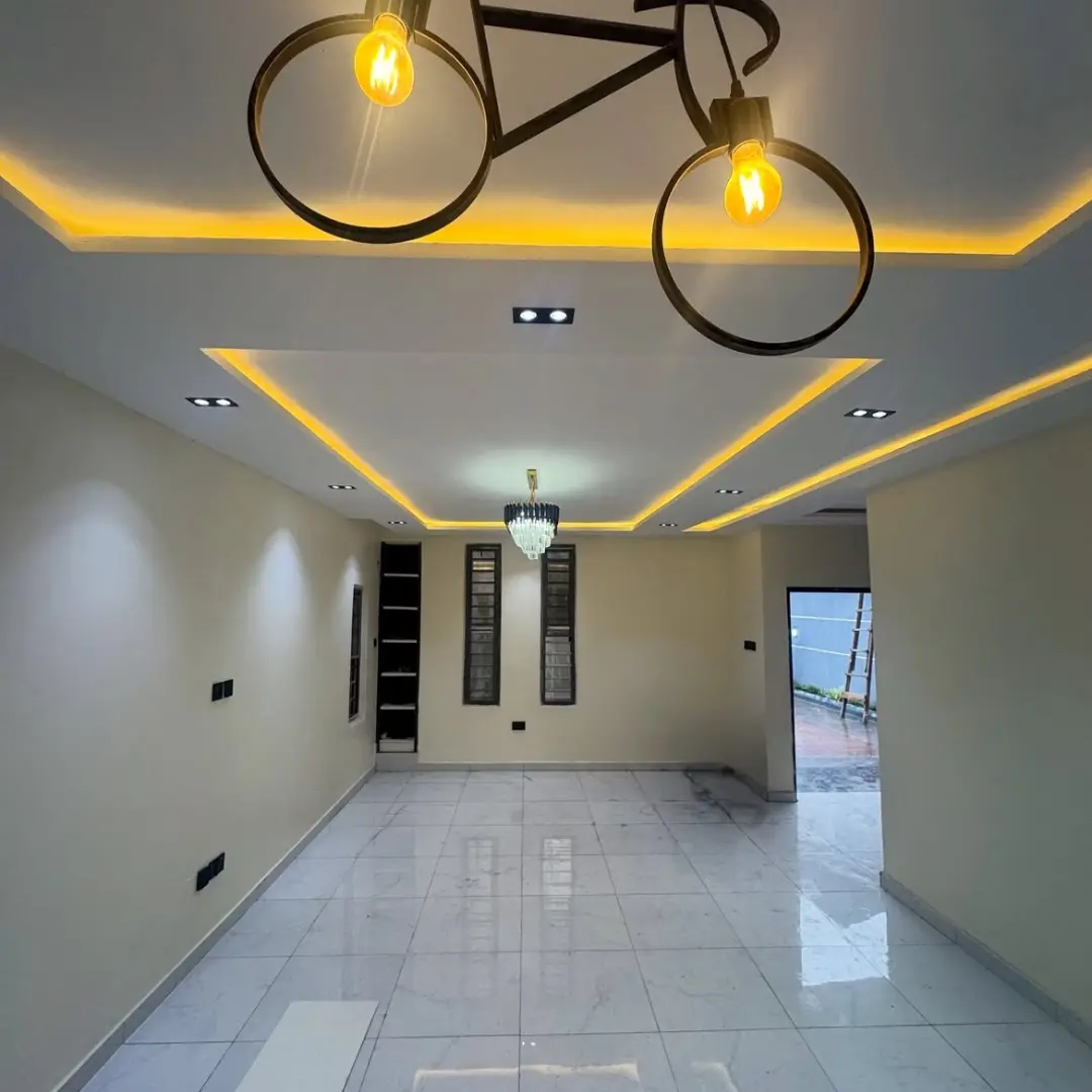 4BR Ensuite Bungalow with High-End Finishes