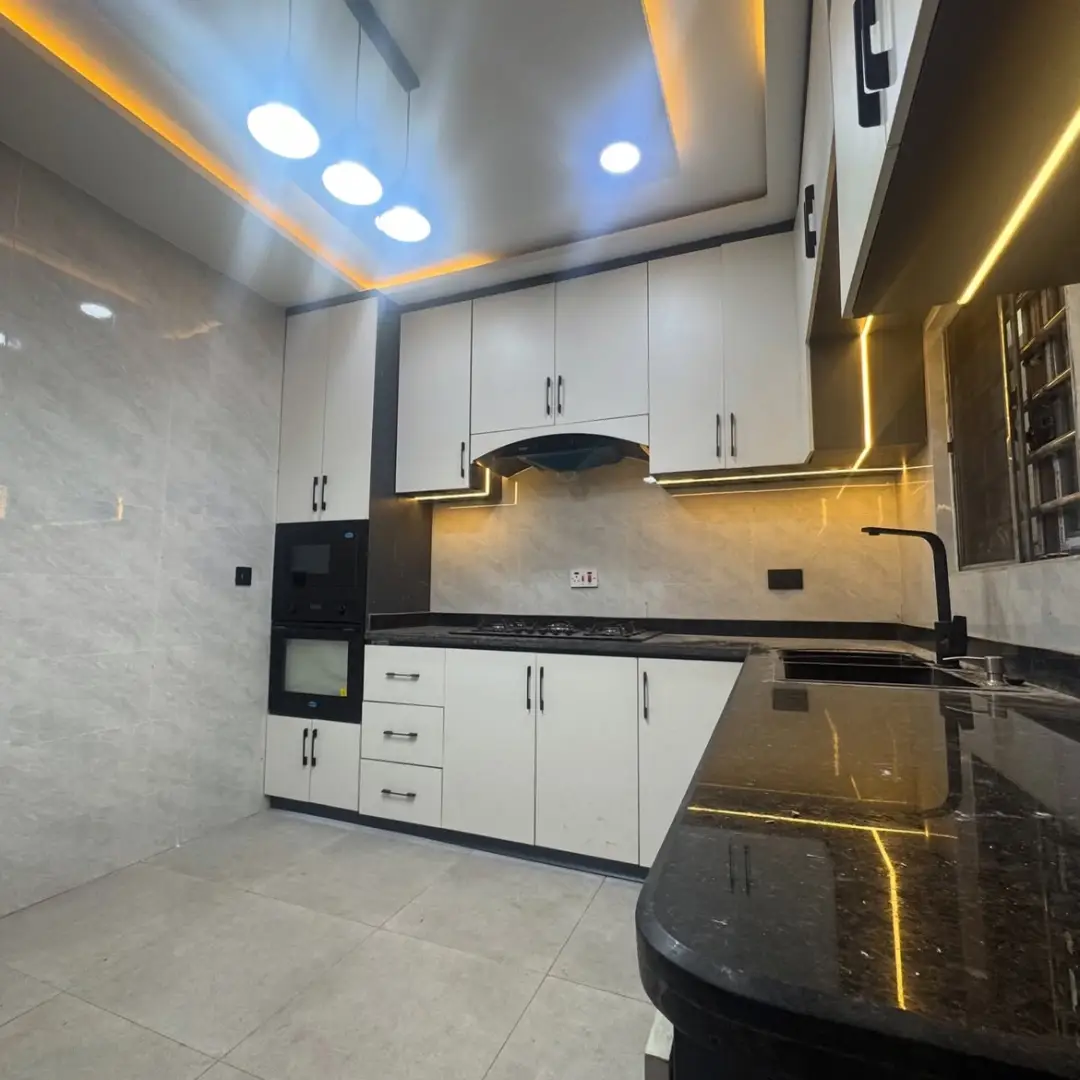 4BR Ensuite Bungalow with High-End Finishes