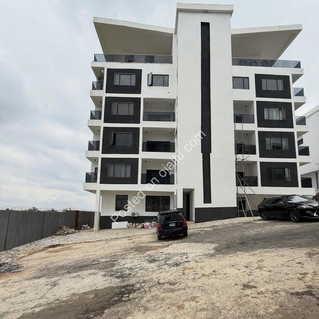 Stunning 3-Bed Guzape Apartment with Pool & Gym