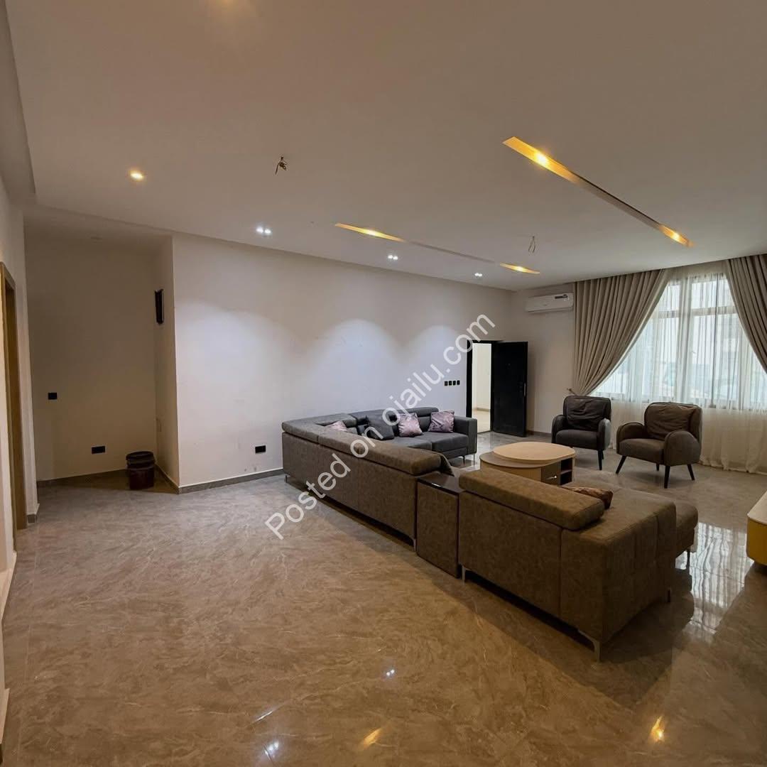 Stunning 3-Bed Guzape Apartment with Pool & Gym