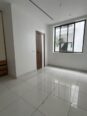 Ensuite Splendor: 2BR Oniru with Elevator