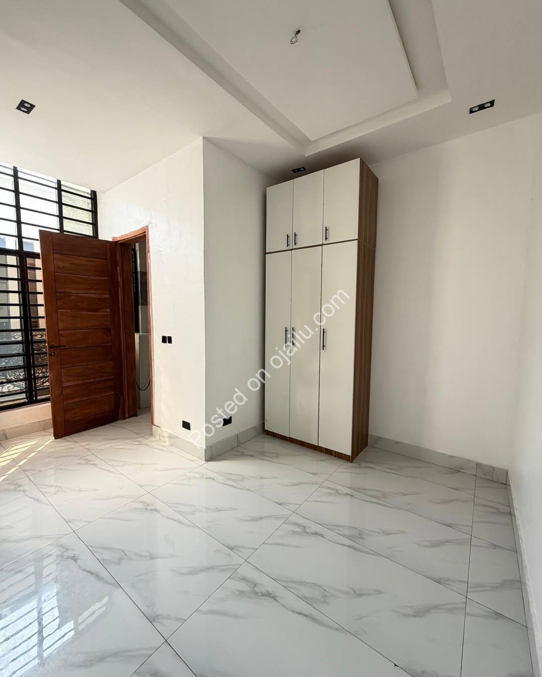 Sophisticated 2BR Penthouse, Chevron Lekki – ₦120M