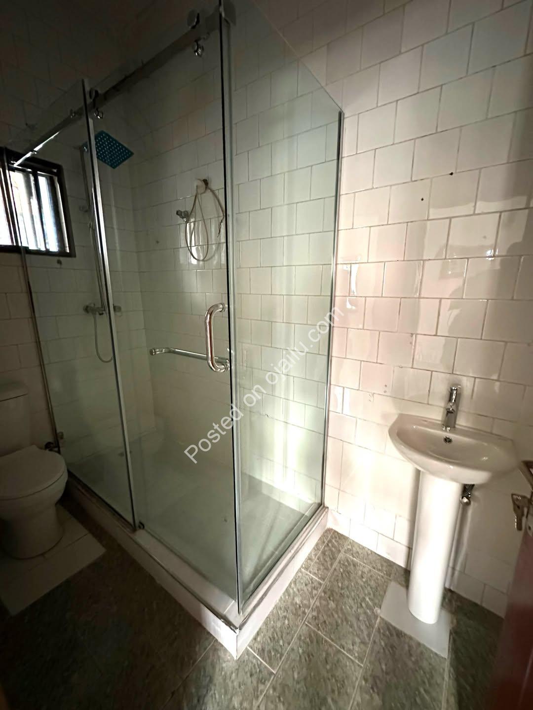 6-Bed Wuse Duplex: Serene & Secure, BQ Included