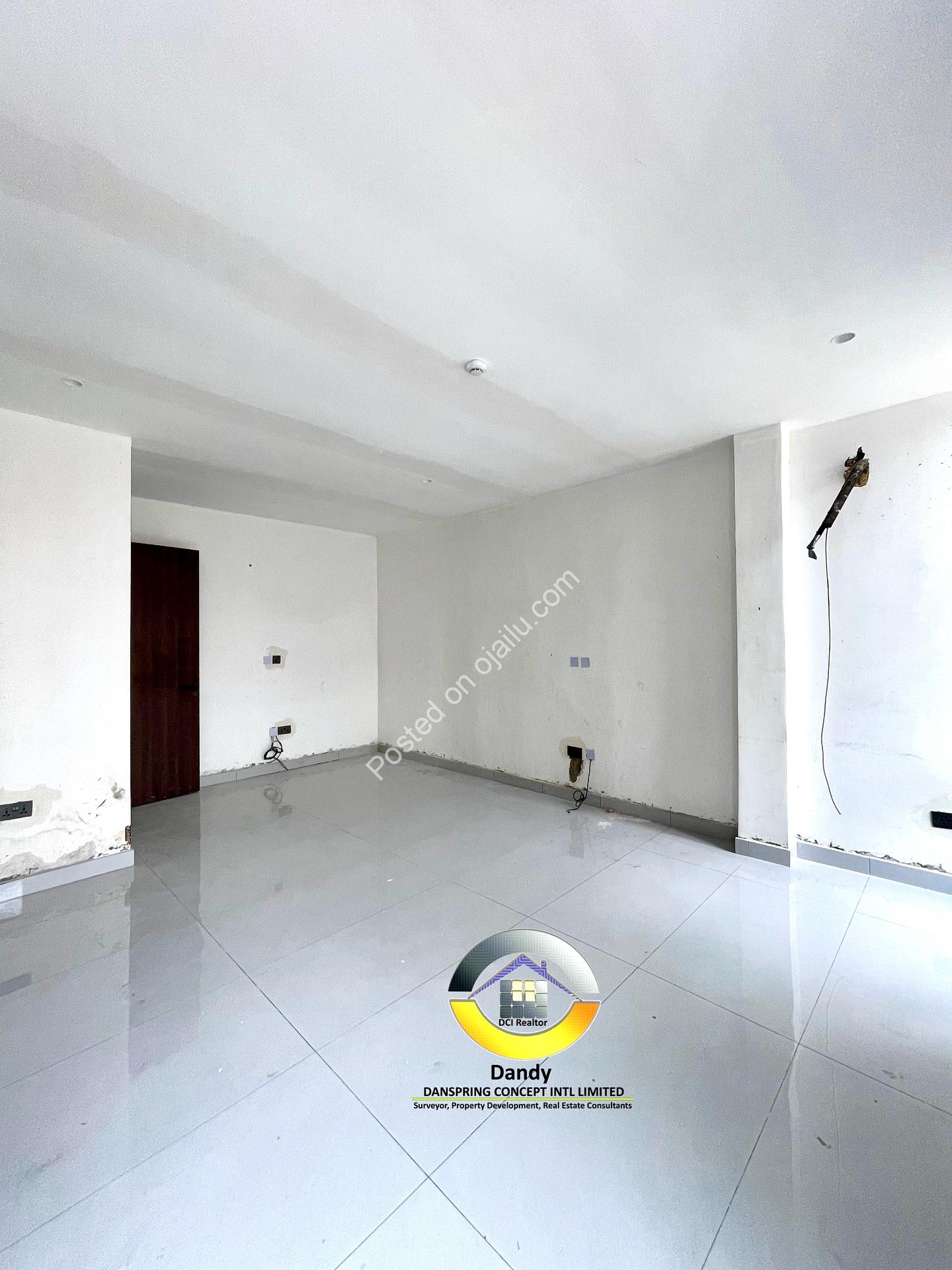 Stunning 2BR w/ Elevator & Bluetooth Speakers, Lekki Phase 1