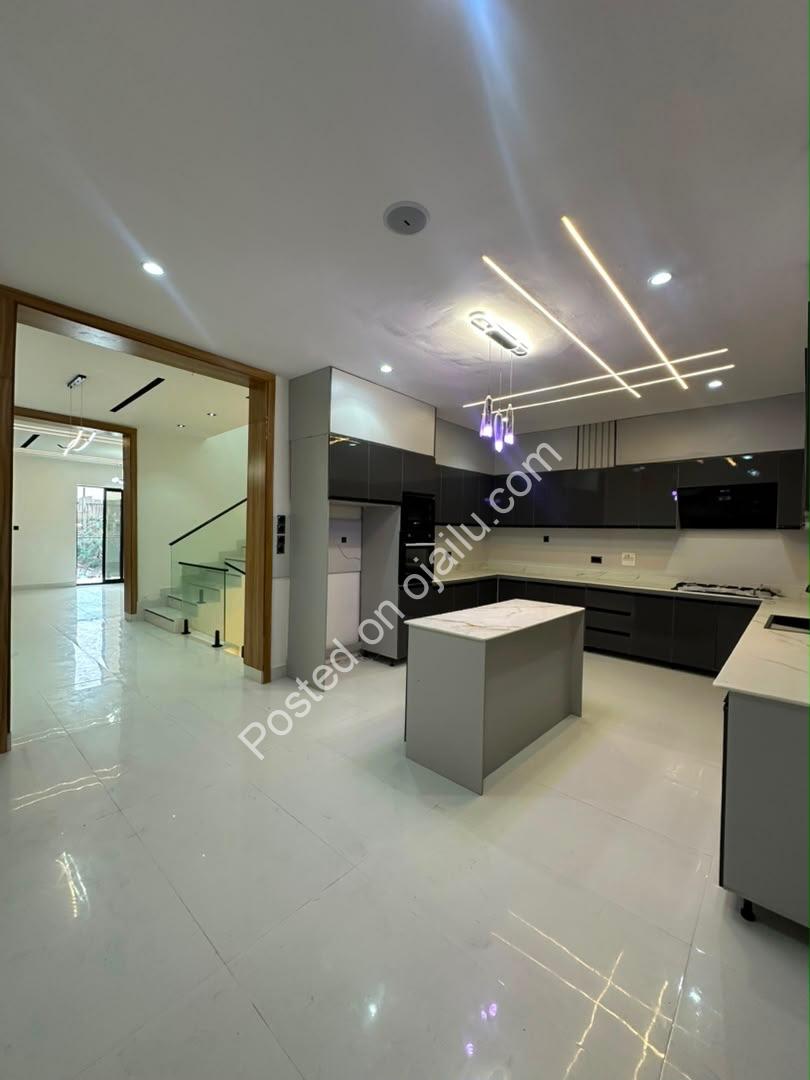 Lekki 4-Bed Terrace: All Ensuite + BQ for ₦280M