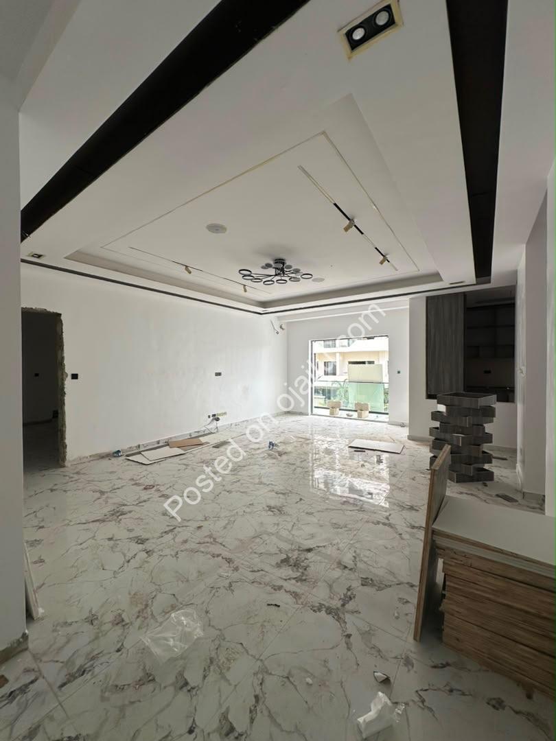 Modern 2BR Lekki Phase 1 – Invest & Earn Now