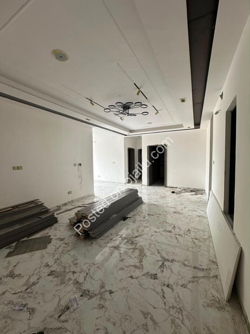 Modern 2BR Lekki Phase 1 – Invest & Earn Now
