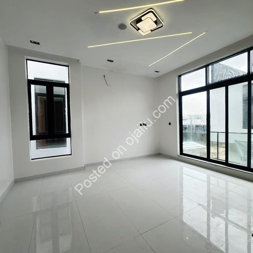 Brand New 4BR Duplex in Ikota: ₦180M