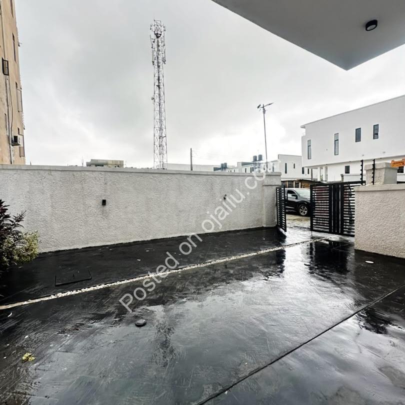 Brand New 4BR Duplex w/BQ in Ikota ₦180M