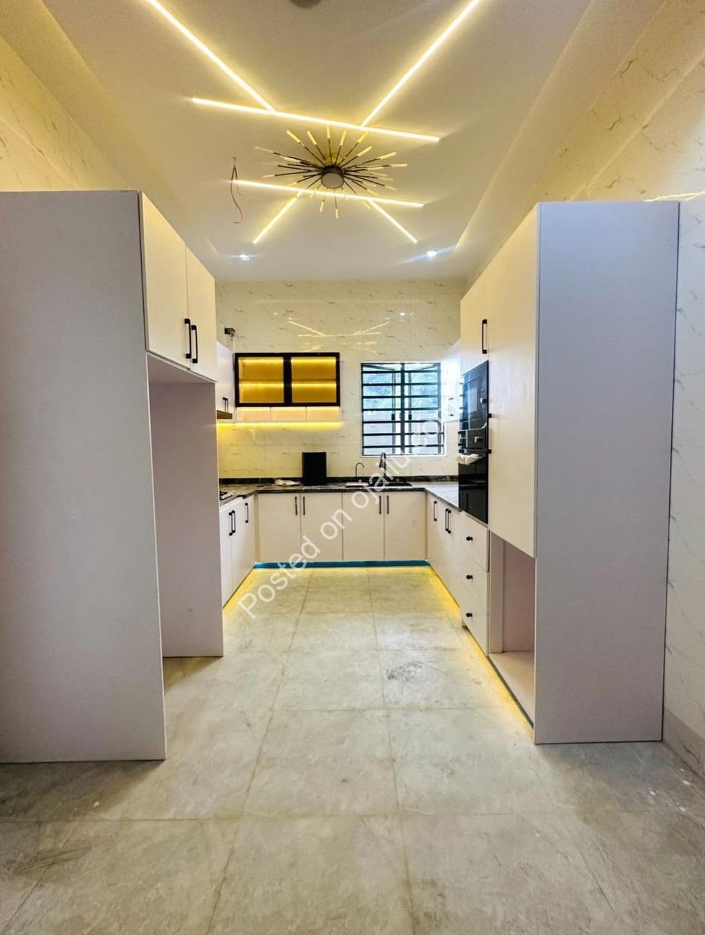 Ikeja GRA: 5-Bed + Pool in Prime Estate