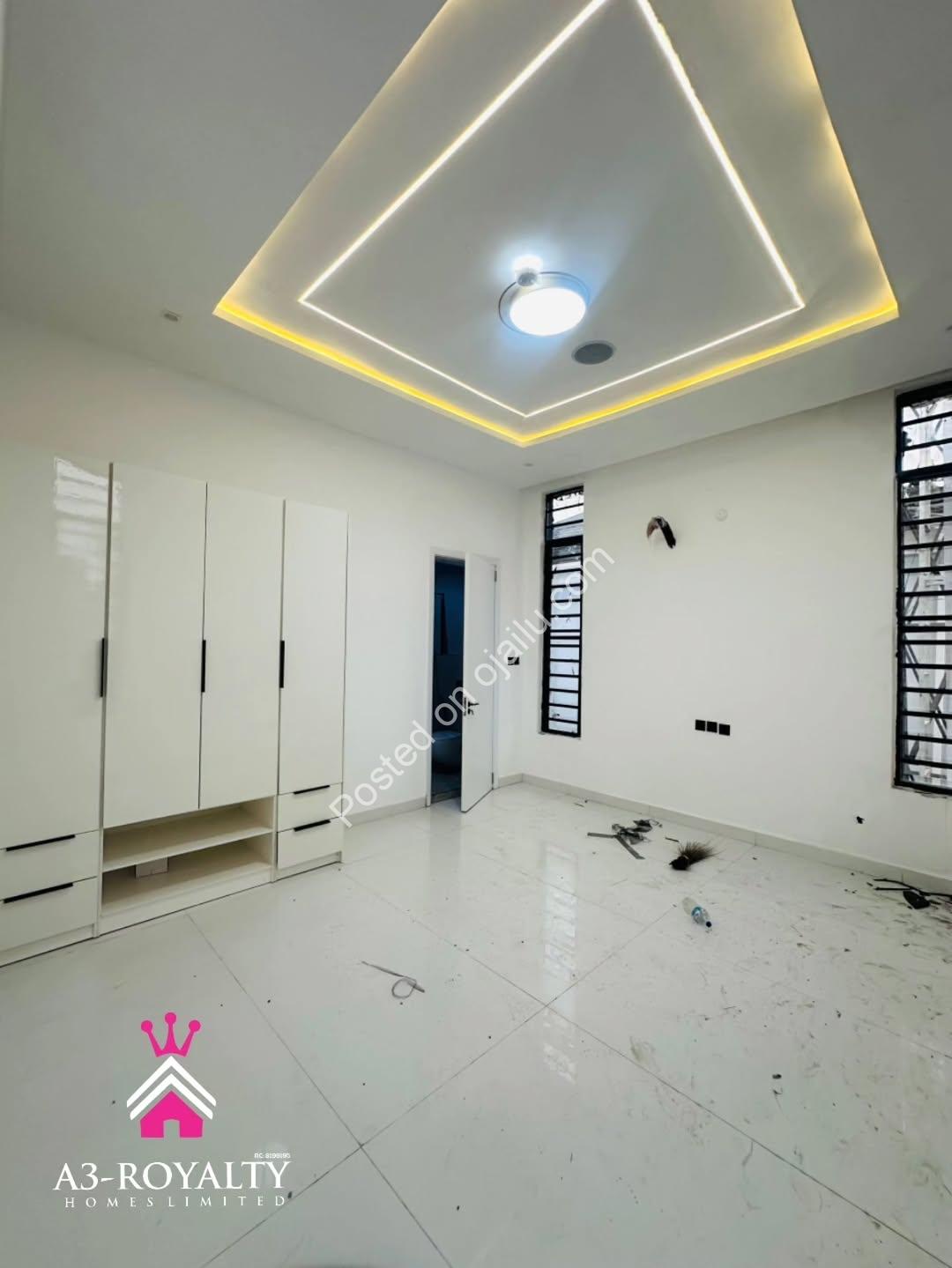 5-Bed Dream Home W/ Pool & Smart Finishes