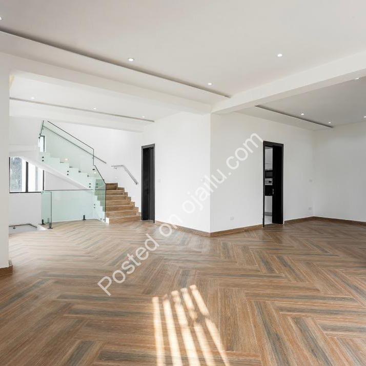 Chevron Lekki Dream Home: CofO Ready
