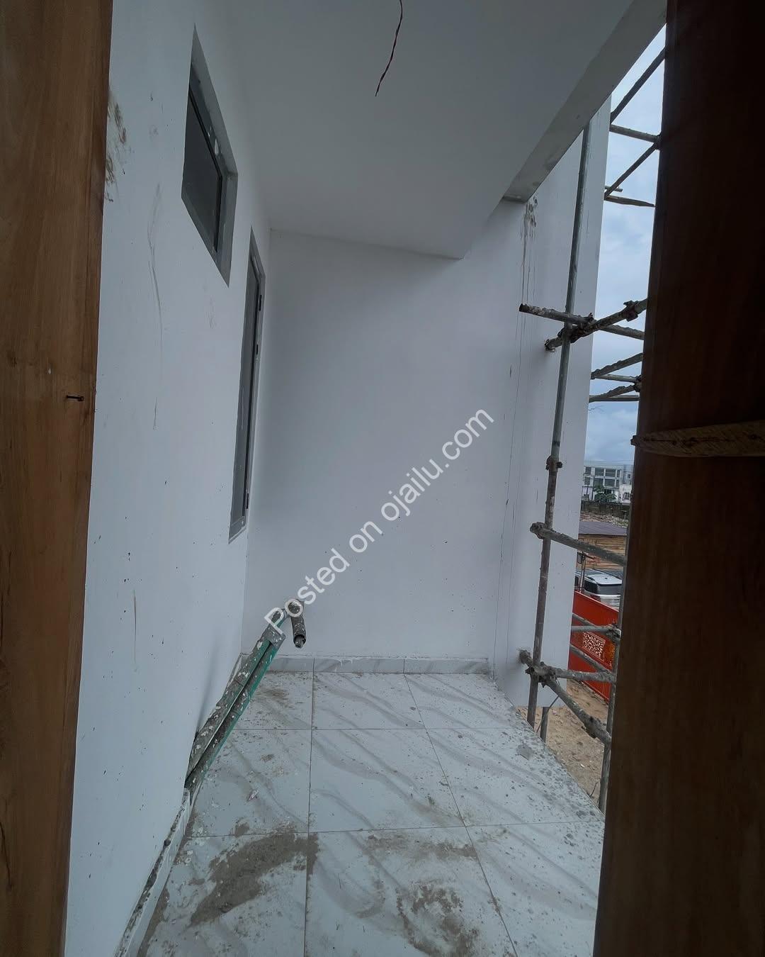 Modern 2-Bed En-Suite Apartment in Orchid Lagos