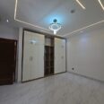 Sophisticated 4-Bed Terrace Duplex in Chevron