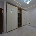 Sophisticated 4-Bed Terrace Duplex in Chevron