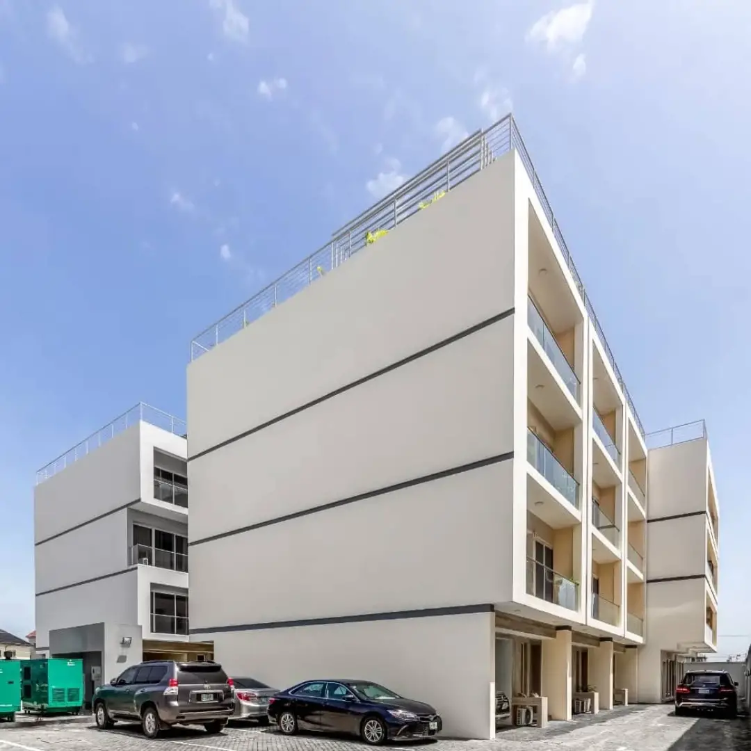 Lekki’s Finest: 3BR Gem with Rooftop