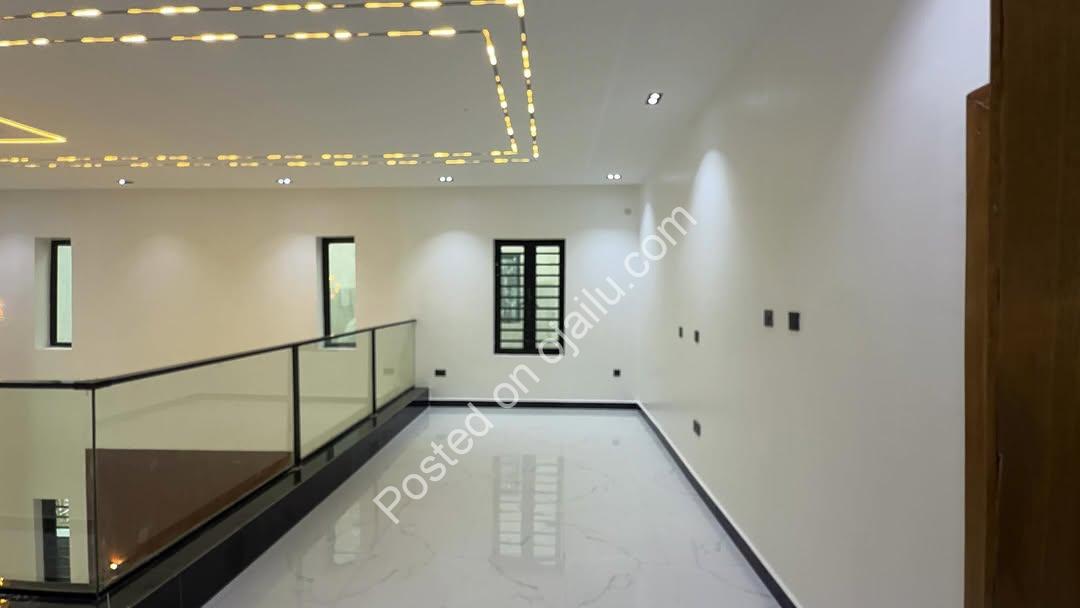 Sophisticated 4-Bed Duplex at Centenary City – ₦220M