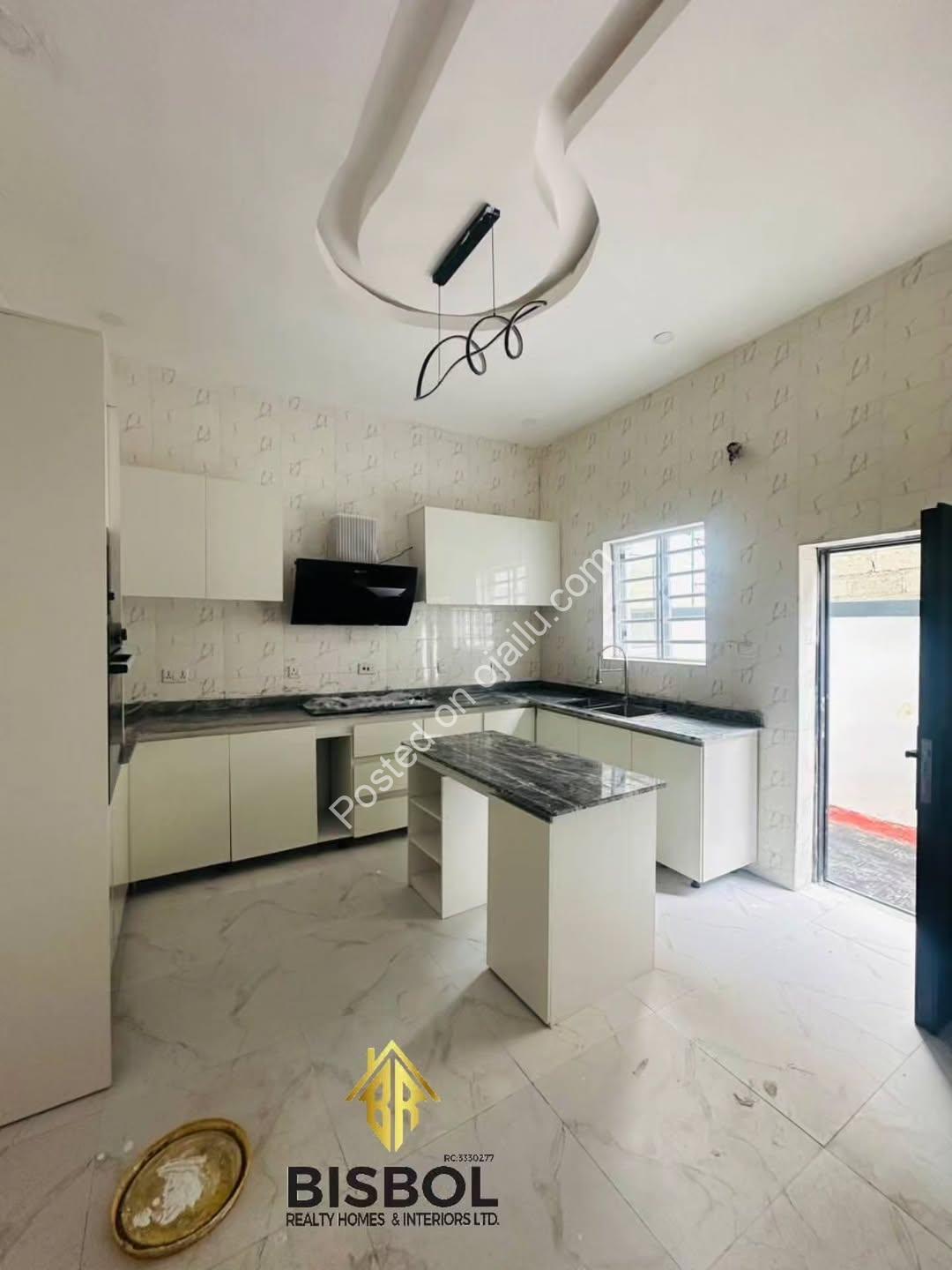 Move-in Ready! 4-Bed Semi-Detached Duplex, Ajah