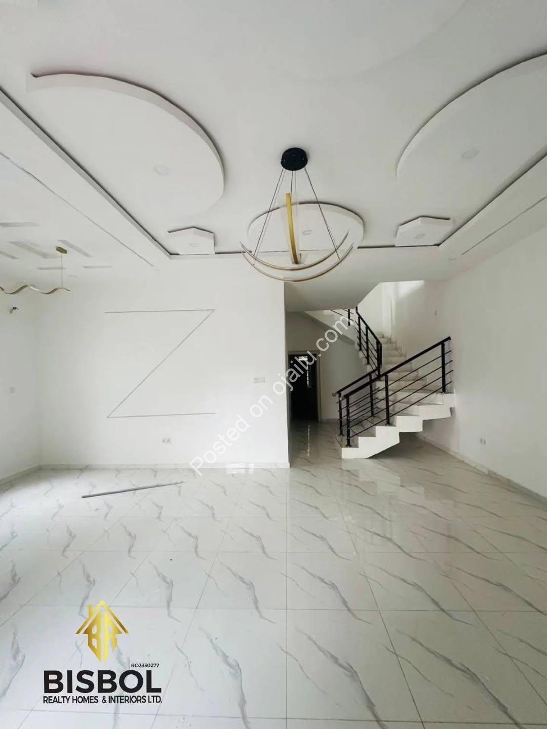 Move-in Ready! 4-Bed Semi-Detached Duplex, Ajah