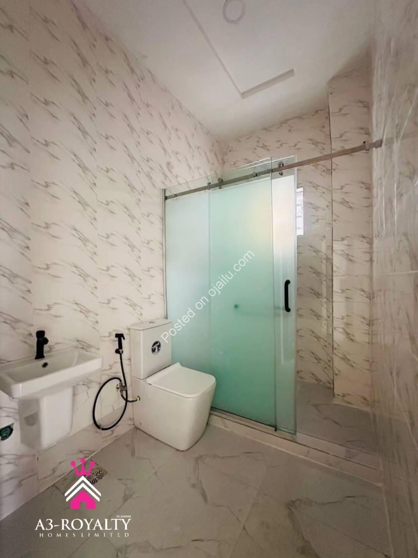 Move-In Ready: 4-Bed Semi-Detached Duplex, Ajah