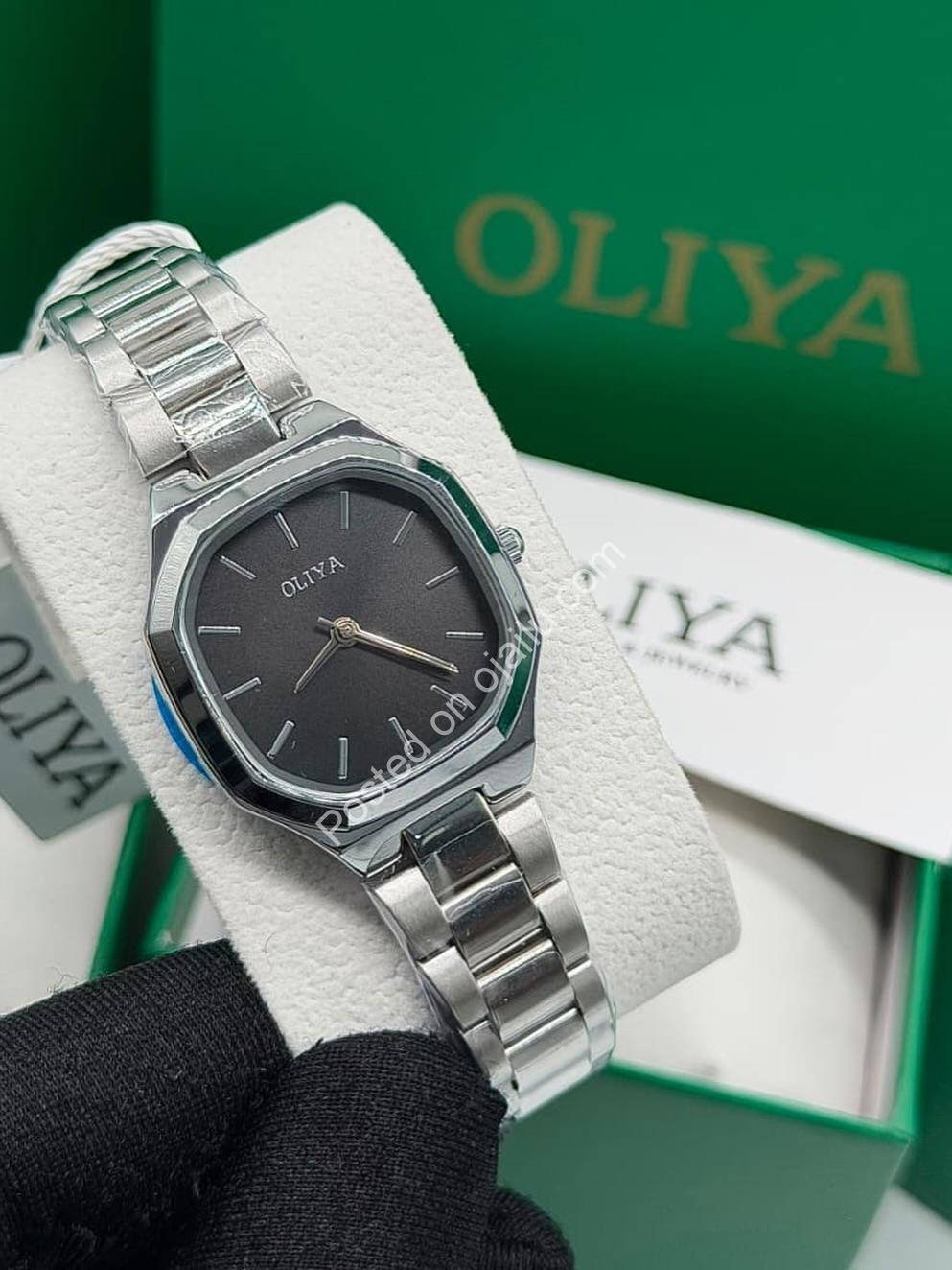 Elevate Your Style with OLIYA – Luxury Female Watch + Gift Box!