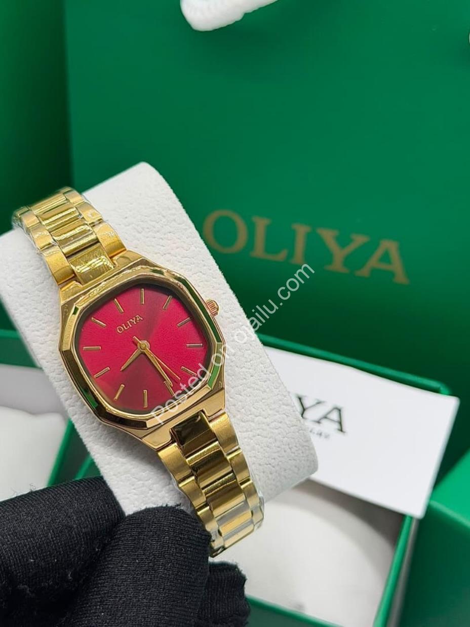Elevate Your Style with OLIYA – Luxury Female Watch + Gift Box!