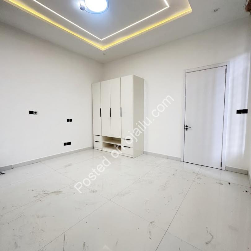 Brand New Ikota Duplex with Pool & BQ – ₦600M