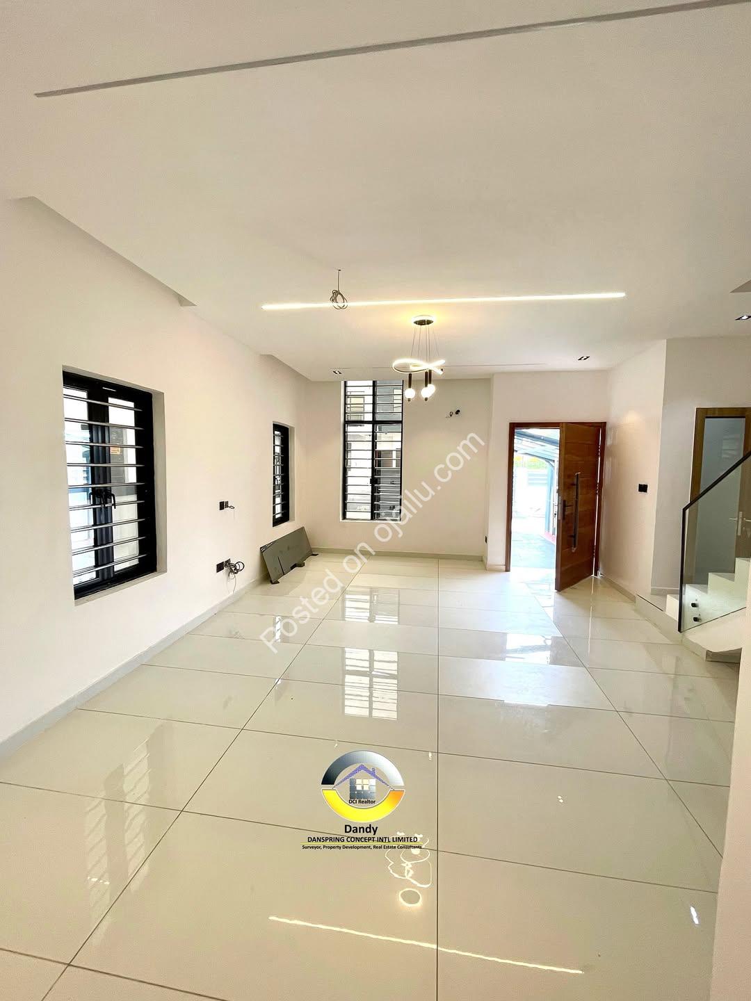 Contemporary 4-Bed Duplex with Smart Home Tech – Sangotedo