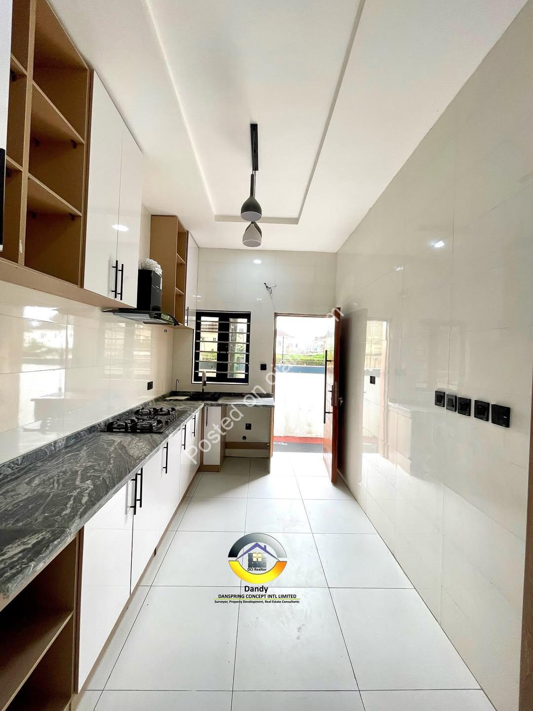 Contemporary 4-Bed Duplex with Smart Home Tech – Sangotedo
