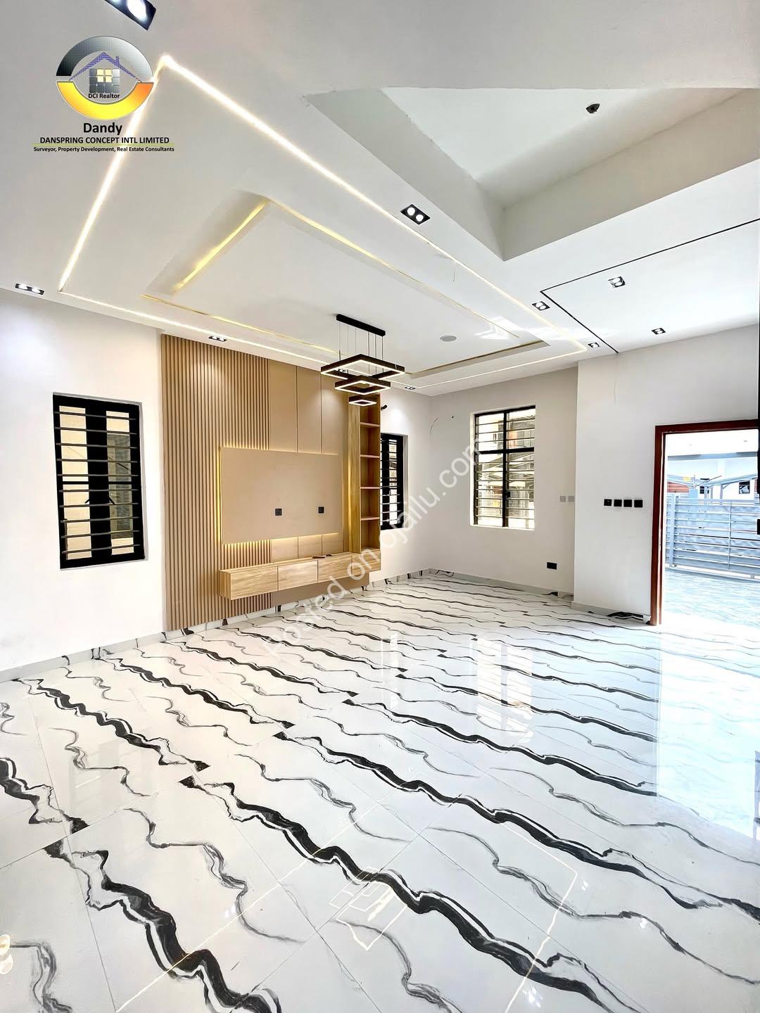 Contemporary 4-Bed Semi-Detached Duplex in Sangotedo
