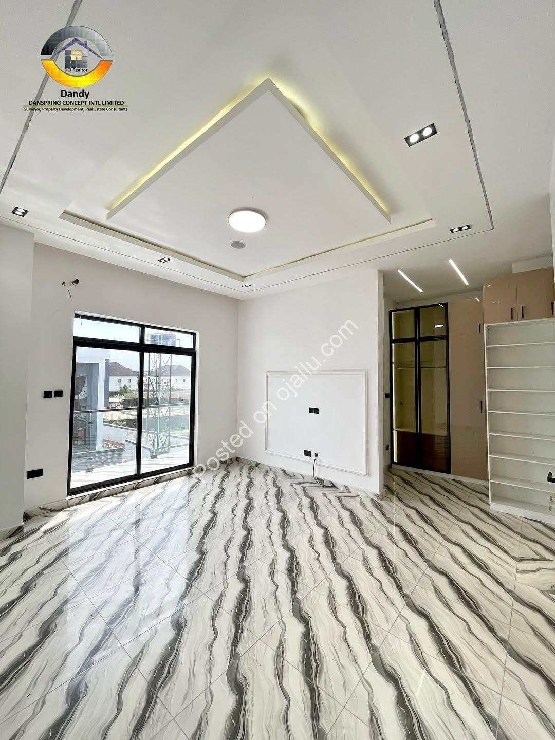 Contemporary 4-Bed Semi-Detached Duplex in Sangotedo