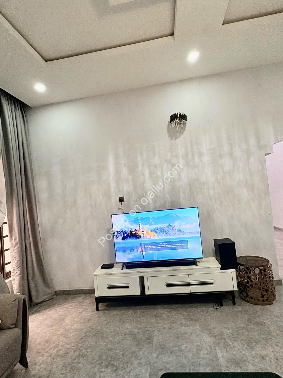 Live the GRA Life: 3BR Duplex with Gym & Solar